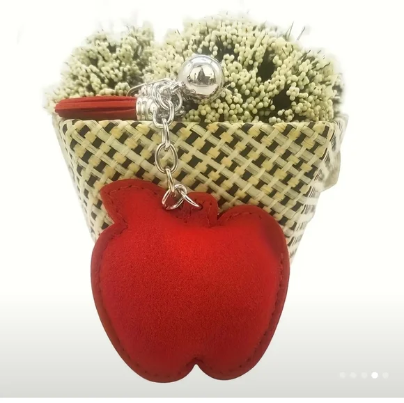 🆕️🍎RHINESTONE APPLE HANDBAG CHARM / KEYCHAIN🍎 - Picture 5 of 7